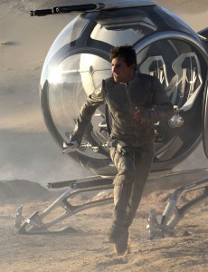 Tom-Cruise-in-Oblivion