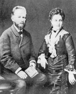Tjajkovskij och hustrun Antonina Ivanovna fotograferade av Grigorjevitj Djagovtjenko 1877.