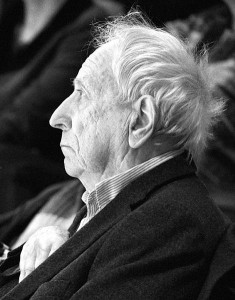 Tomas Tranströmer på Kulturhuset 25 februari 2014 (foto: Frankie Fouganthin).